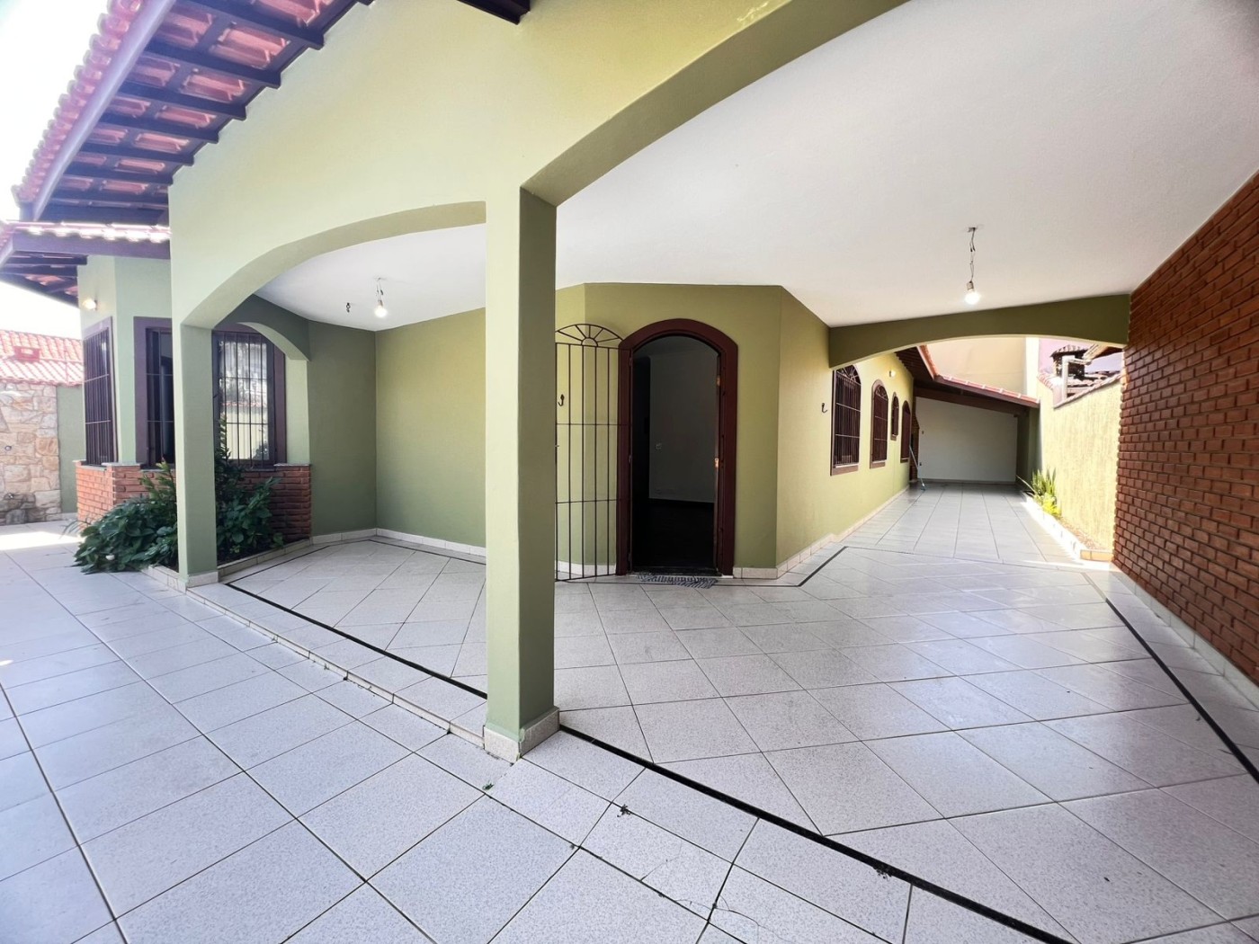 Casa 3 dormitórios para Venda em Praia Grande, Balneário Florida, 3 dormitórios, 1 suíte, 3 banheiros, 5 vagas