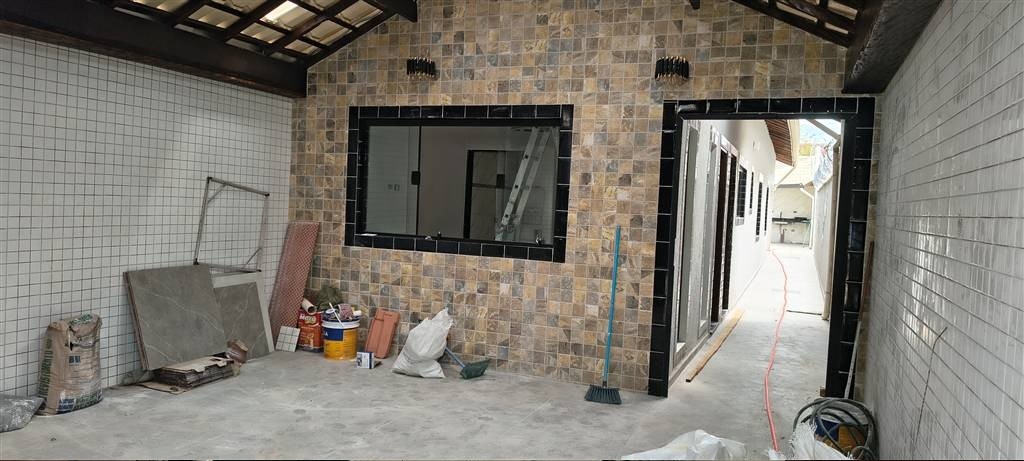 Casa 2 dormitórios para Venda em Praia Grande, Caiçara, 2 dormitórios, 1 suíte, 1 banheiro, 2 vagas